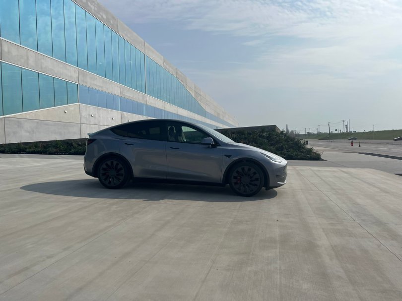 Model Y at Tesla Investor Day 2023. Image Courtesy Gali.