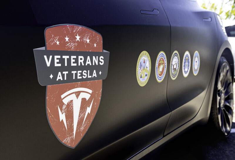Tesla helps Veterans from both the US and German Military in the important transition from military to fulfilling and productive civilian life.